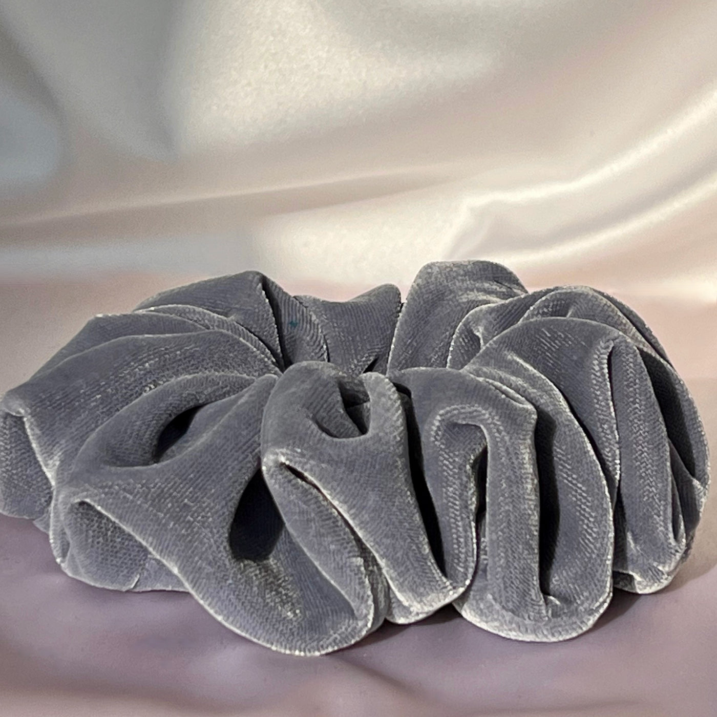 Smoky velvet scrunchie